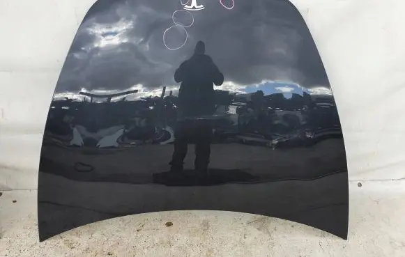 Tesla Model 3 Engine bonnet/hood
