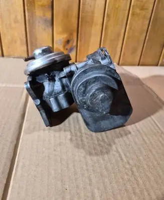 Audi A3 S3 8P Throttle body valve 038128063L B61020344