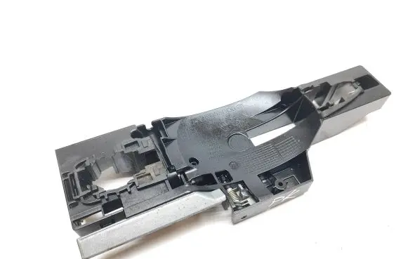 Renault Kadjar Front door exterior handle/bracket 806071597R GE034963 M0U216171
