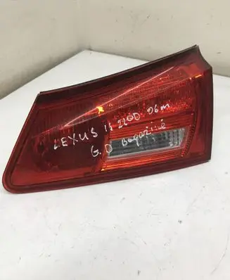 Lexus IS 220D-250-350 Tailgate rear/tail lights