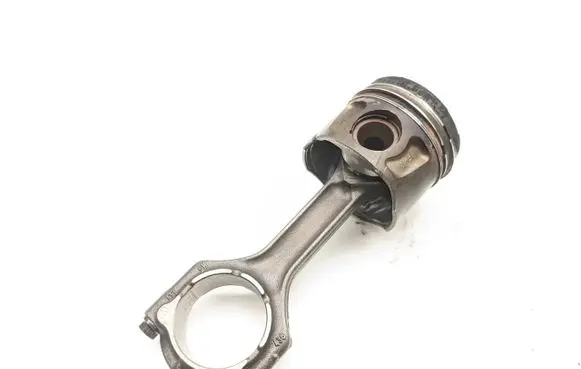 Opel Insignia A Piston with connecting rod A20DTH