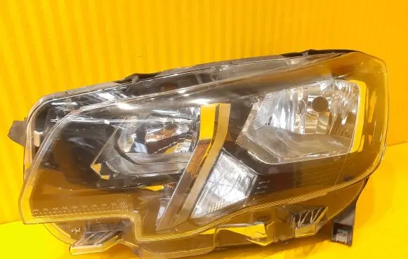 Peugeot Partner III Headlight/headlamp 9816826980