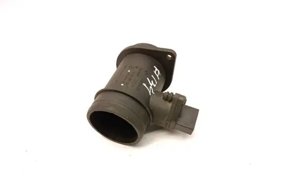 Volkswagen PASSAT B5 Mass air flow meter 028906461 0281002216