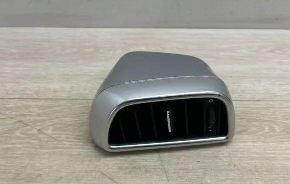 Porsche Cayenne (92A) Rear air vent grill 7P5819204B 4598004001 958819204