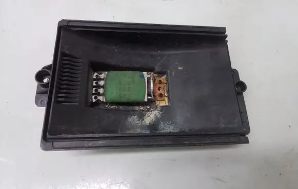 Volkswagen New Beetle Heater blower motor/fan resistor 1J0819022