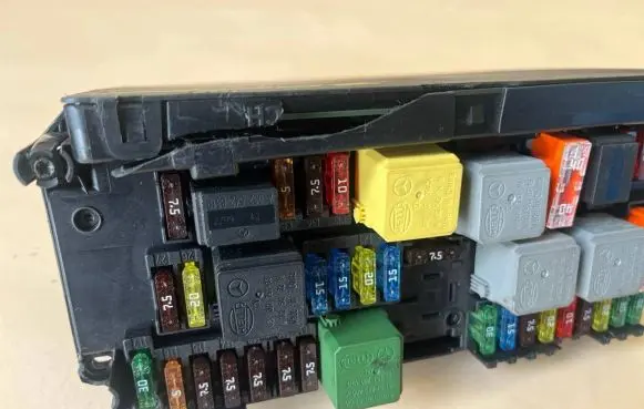 Mercedes-Benz E W212 SAM control unit A2129005722