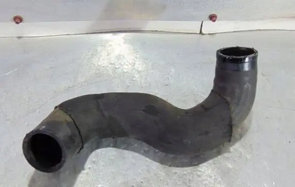 Fiat Sedici Engine coolant pipe/hose