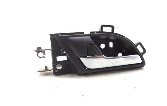 Honda CR-V Rear door interior handle