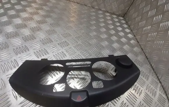 Nissan Micra Panel trim 27570AX200