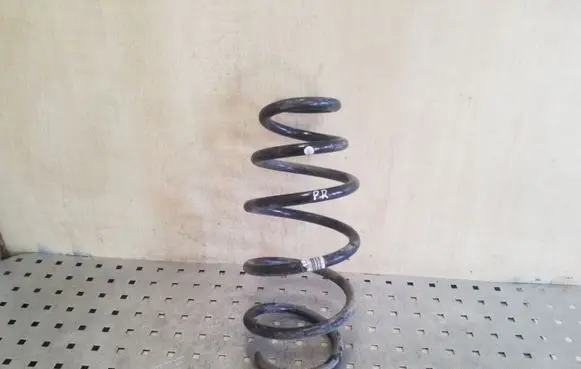 Opel Zafira C Front coil spring