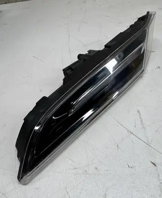 Porsche 911 991 Front fender indicator light 992953041C 3202001551 99295301
