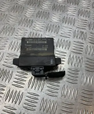 Volkswagen PASSAT B6 Gateway control module 1K0907530B