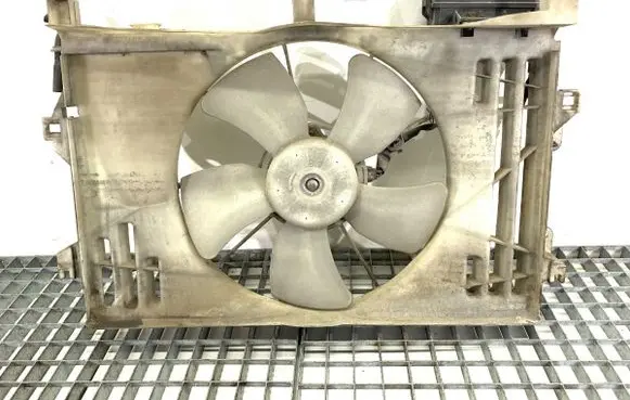 Toyota Avensis T250 Fan set 122750-8301
