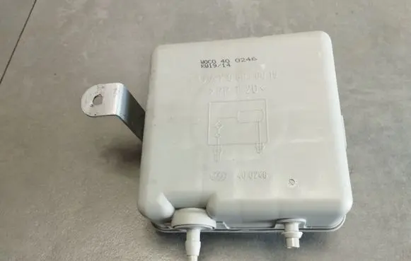 Mercedes-Benz S W222 Vacuum air tank A1708050019