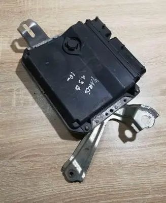 Toyota Yaris Engine control unit/module ECU 896610DB00 MB2753004332