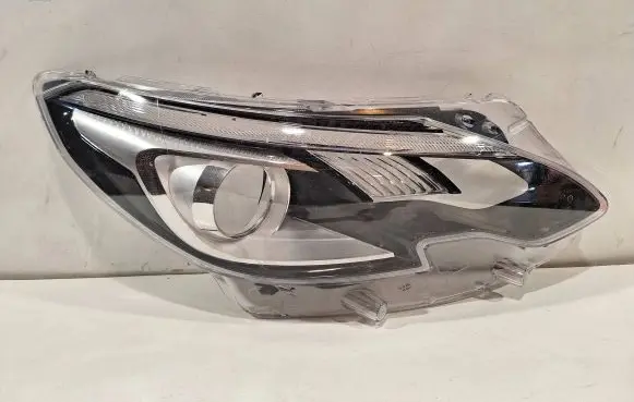 Peugeot 108 Headlight/headlamp