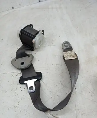 Suzuki Grand Vitara I Rear seatbelt E40427140 8496082DL