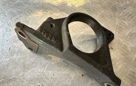 Renault Koleos I Driveshaft support bearing bracket 8402B