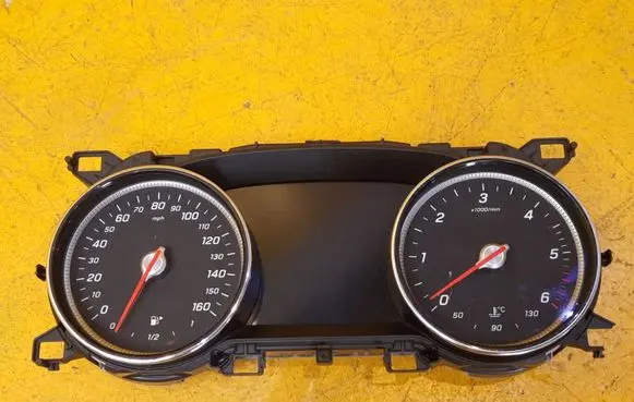 Mercedes-Benz E W213 Speedometer (instrument cluster) A2139007525