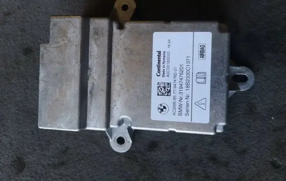 BMW 5 G30 G31 Airbag control unit/module 9474762 31947476201 A3C00183000