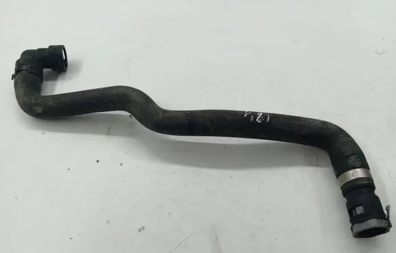 Ford Focus Engine coolant pipe/hose AV6118K582DC