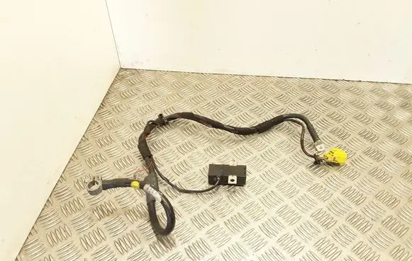 Audi A6 S6 C6 4F Positive cable (battery)