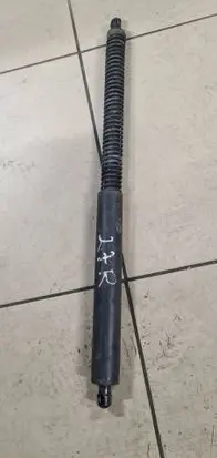 BMW 7 E65 E66 Tailgate/trunk strut/damper 7058646