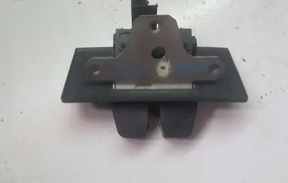 Volvo V60 Tailgate/trunk/boot lock/catch/latch 31335045