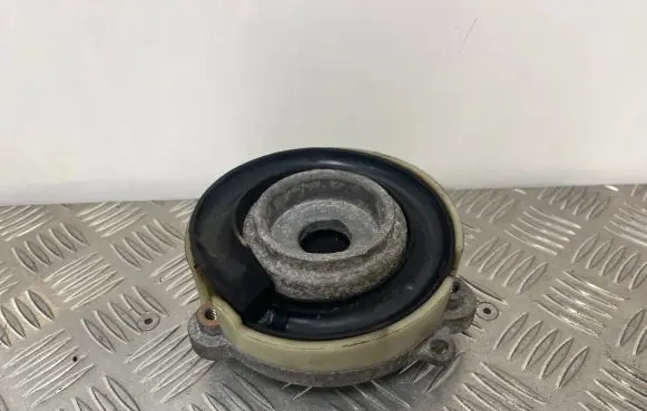 Audi A6 S6 C8 4K Front coil spring rubber mount 4K0413333