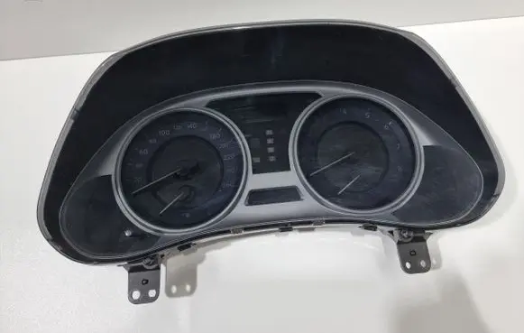 Speedometer (instrument cluster)