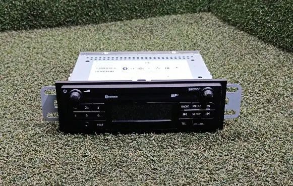 Renault Master III Radio/CD/DVD/GPS head unit 280215396R