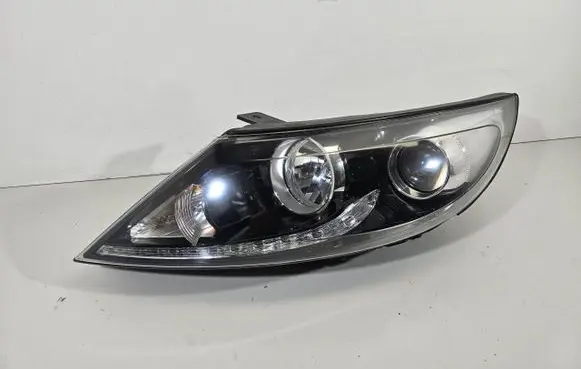 KIA Sportage Headlight/headlamp 194720260221