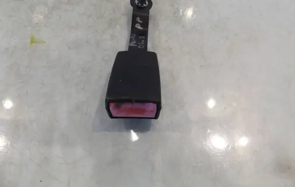 Fiat Grande Punto Front seatbelt buckle