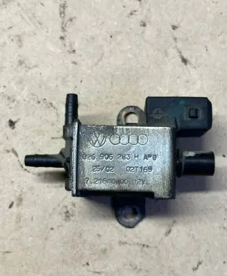 Audi A6 S6 C5 4B Turbo solenoid valve 026906283H 72161000 02T169