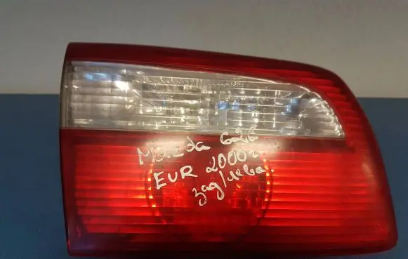 Mazda 626 Tailgate rear/tail lights P0662
