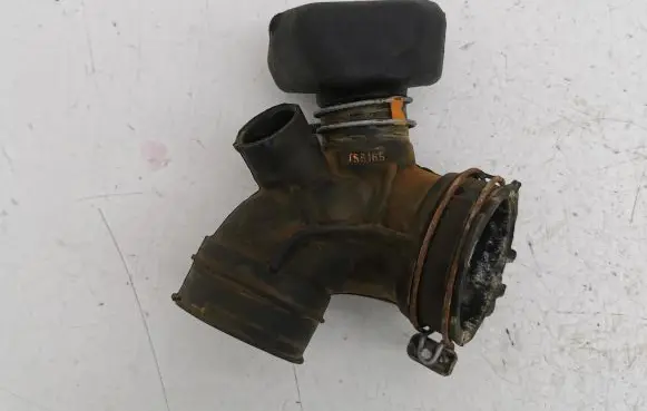 Intake resonator