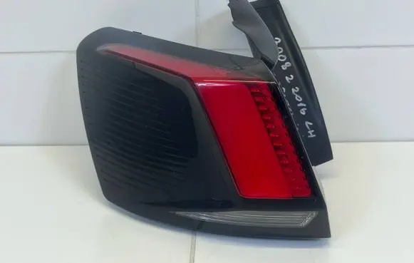 Rear/tail lights