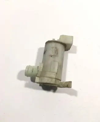 Nissan X-Trail T30 Windscreen/windshield washer pump 2224624A