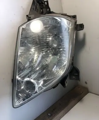 Mazda MPV II LW Headlight/headlamp P2018