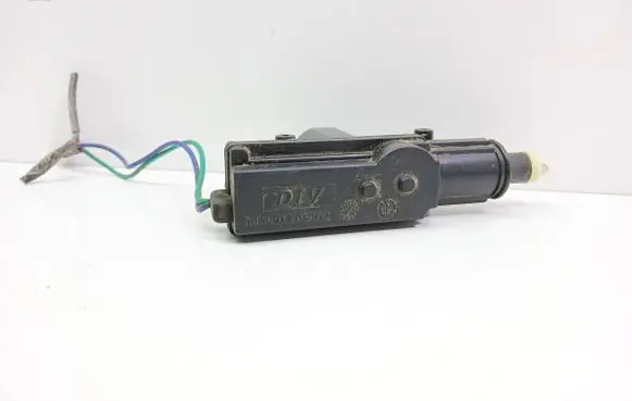 Citroen Berlingo Central locking motor 932037992