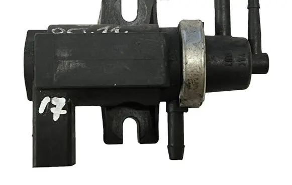 Audi A4 S4 B7 8E 8H Turbo solenoid valve 1J0906627