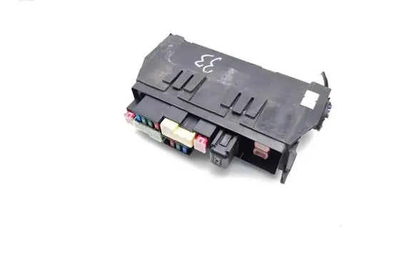 Nissan Pulsar Fuse module 24382EW70B 7154722330