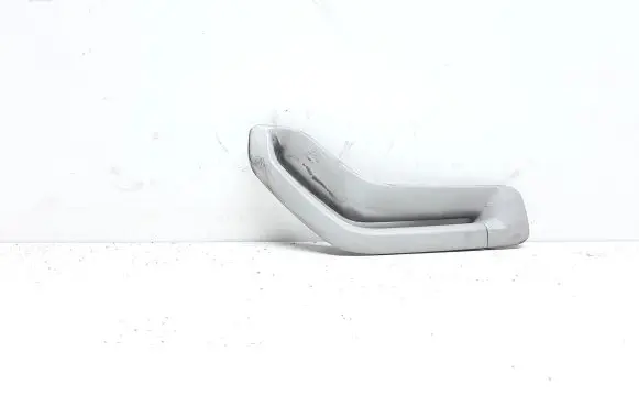 Volvo V70 Seat belt trim 