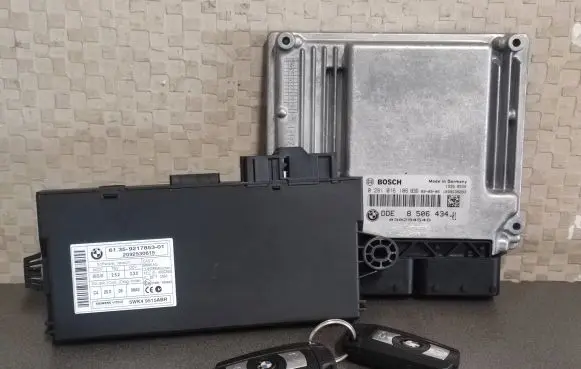 BMW 3 E90 E91 Engine ECU kit and lock set 8506434 9217853