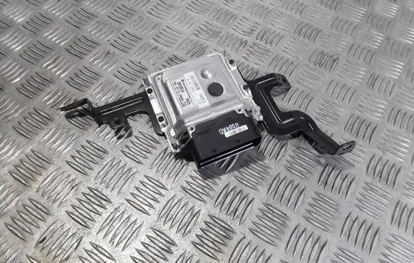 KIA Ceed Engine control unit/module 391012BRBD 391102BRBD