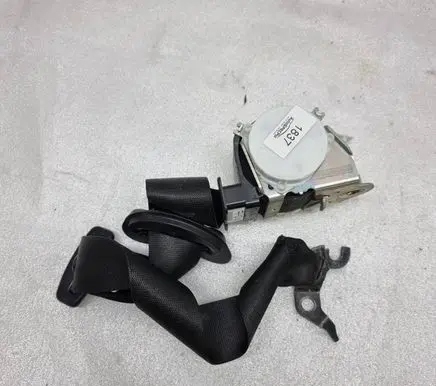 BMW X1 E84 Front seatbelt 34058428