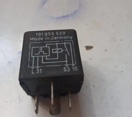 Volkswagen Golf II Other relay 00487600