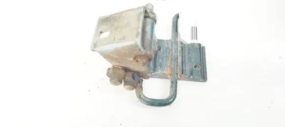 Audi A6 S6 C5 4B Rear door lower hinge 4B0833412