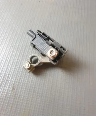 Toyota C-HR I Battery relay fuse 288500Y020 0199300001