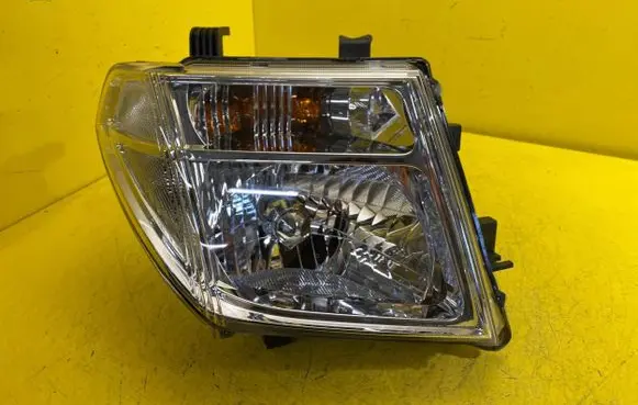 Nissan NP300 Headlight/headlamp 260105X10B
